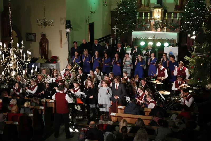 Koncert Świąteczny w Strzebiniu